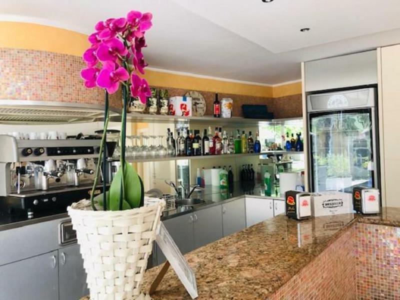 Hotel Adria Beach Римини Экстерьер фото