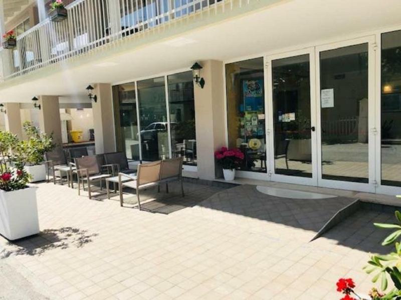 Hotel Adria Beach Римини Экстерьер фото